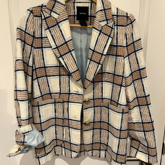 Portrait Neck Blazer in Chesterfield Plaid
SMYTHE
Color: Chesterfield Plaid - Picture 2 of 5